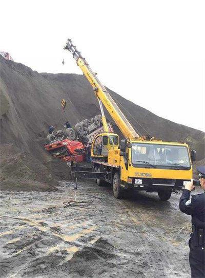 河源上犹道路救援